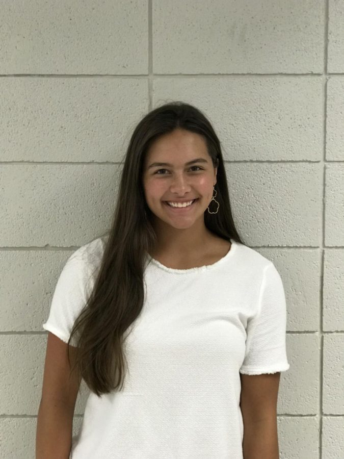 Q & A with senior varsity tennis player Carmen Kent