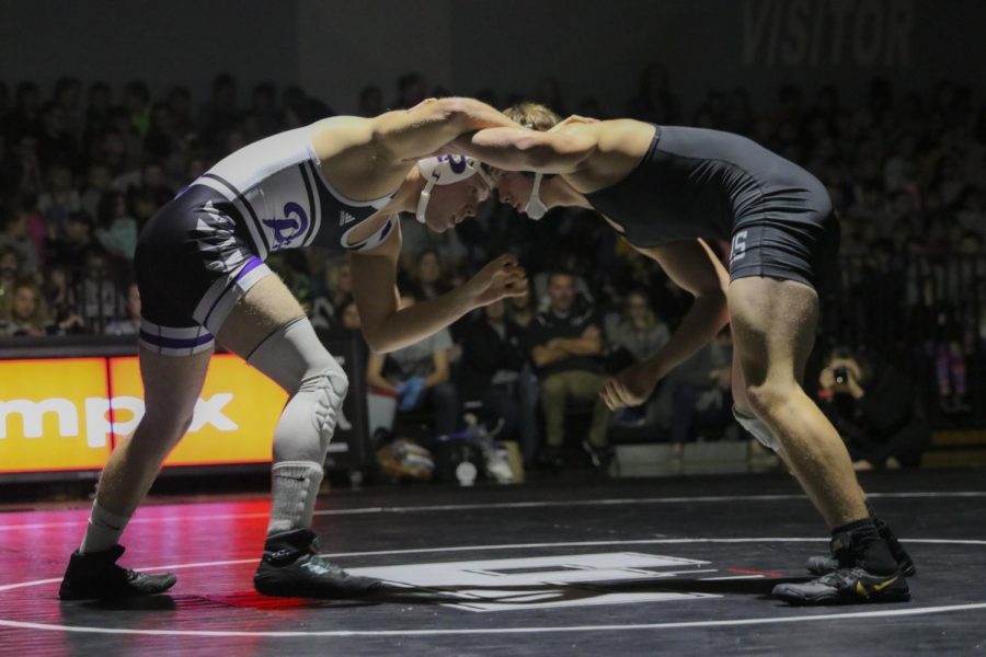 Senior Jesse Stover wrestled Frontenacs Storm Niegsch on Jan. 16 at the Crosstown Throwdown hosted by Frontenac.