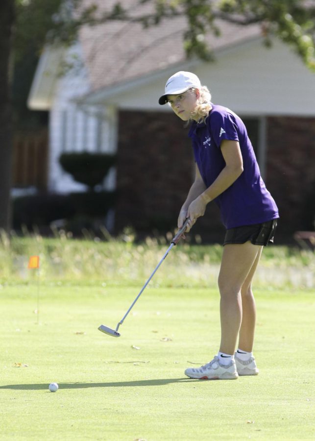 Senior Sam Maceli competes at Crestwood Country Club during the home tournament. 