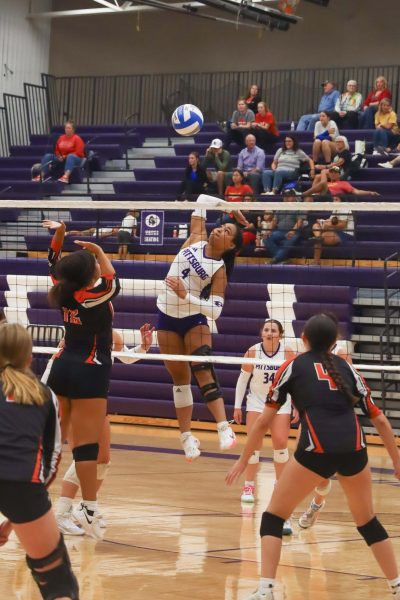 Spiking to a victory Senior Onna Jorge takes on Labette County Sept. 4. The team fought and won against the Grizzlies 25-21 in the first game 25-20 in the second game winning the series. 

